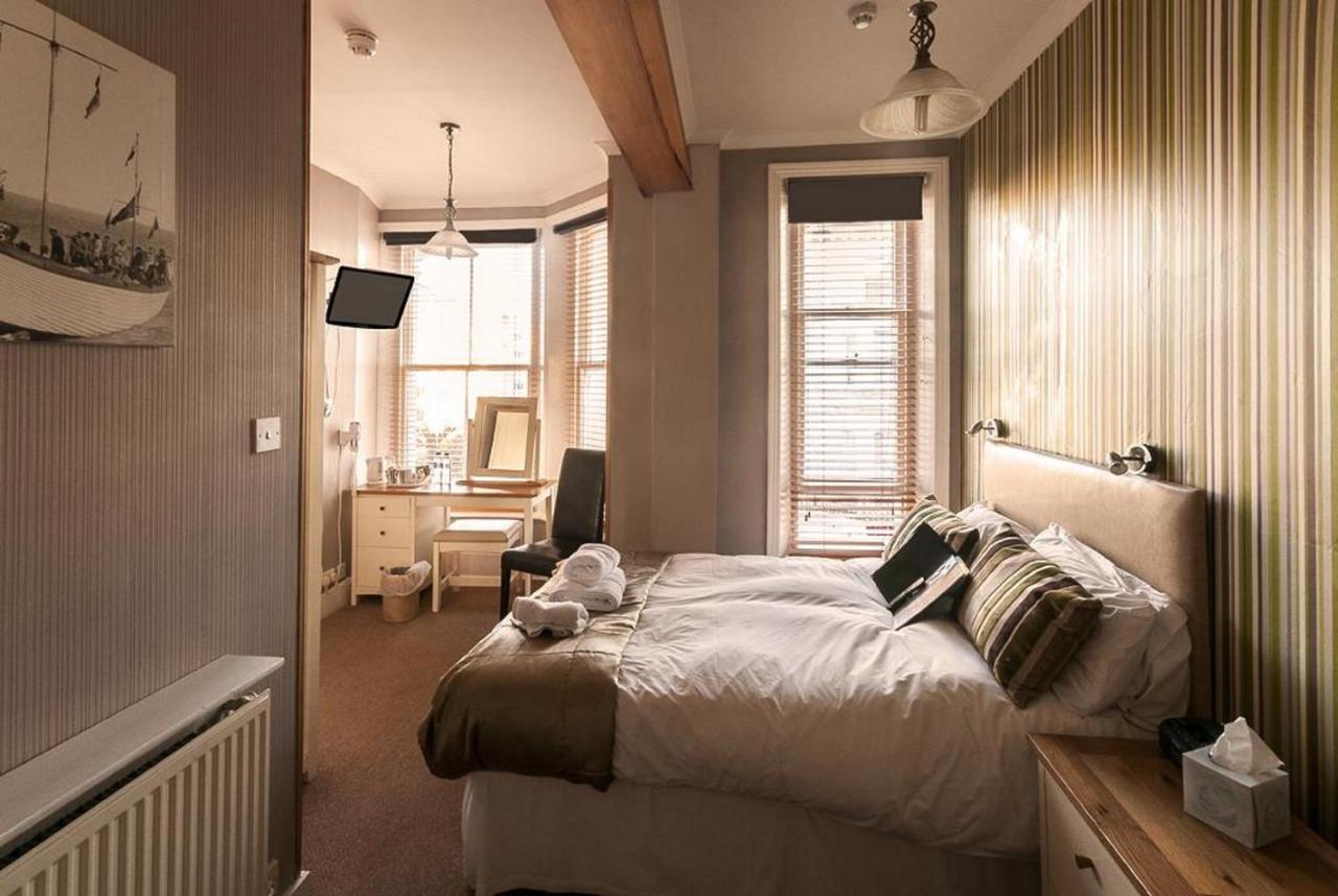 The Mowbray Bed and Breakfast Eastbourne Exteriör bild