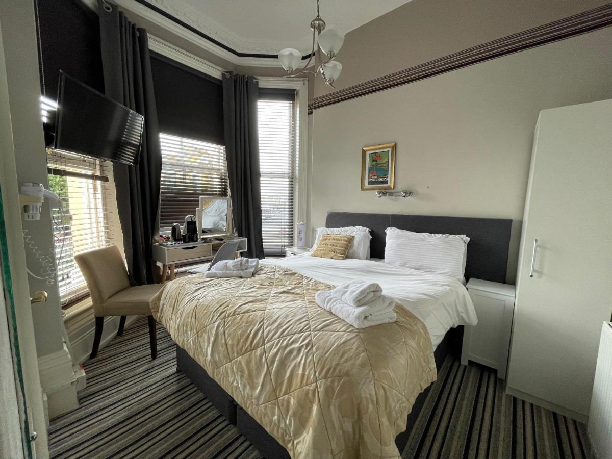 The Mowbray Bed and Breakfast Eastbourne Exteriör bild
