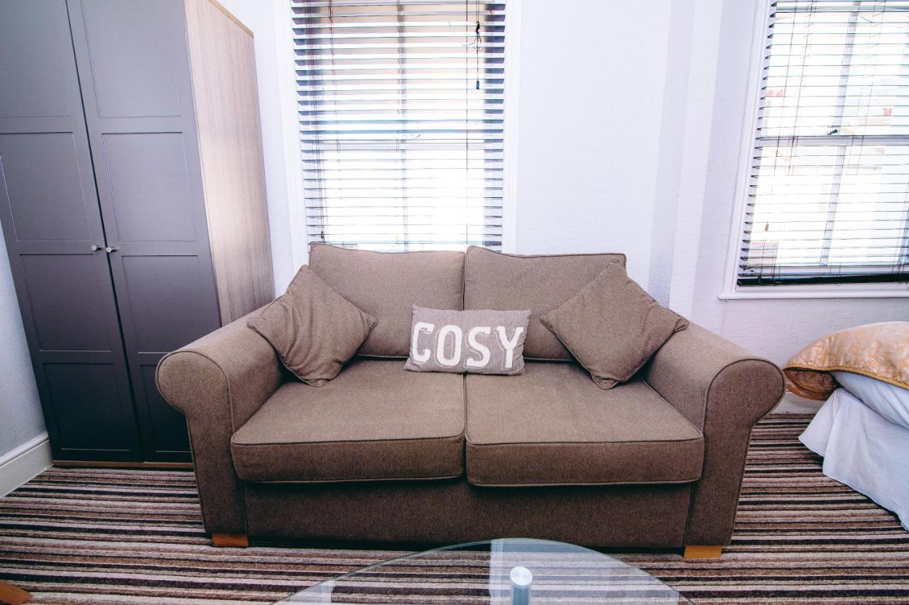 The Mowbray Bed and Breakfast Eastbourne Exteriör bild