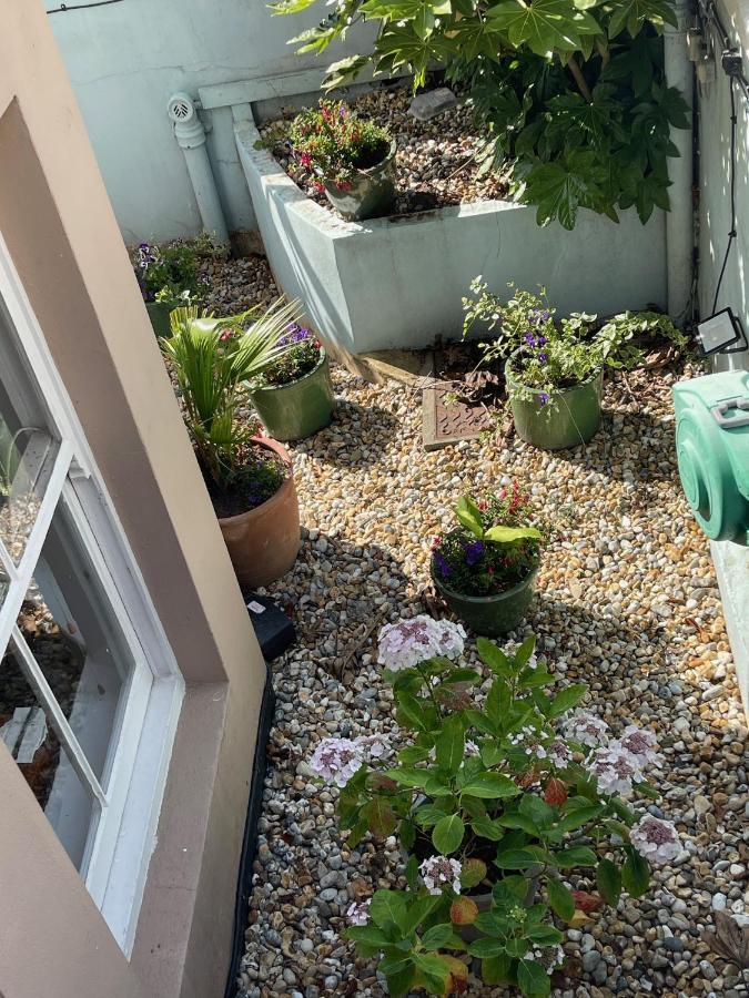 The Mowbray Bed and Breakfast Eastbourne Exteriör bild